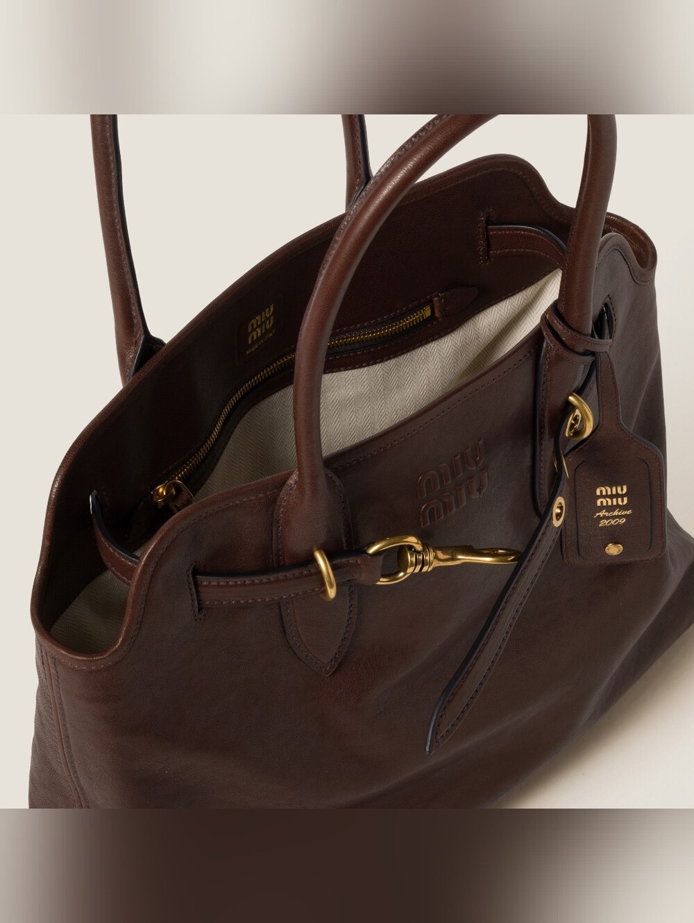 Miu Miu Aventure - Medium - Briarwood - Picture 3 of 14
